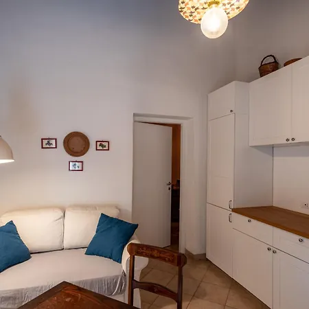 Carini15 Apartment
